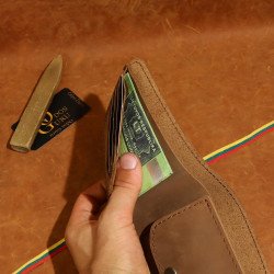 Lietuviška vyriška odinė piniginė su Vyčiu