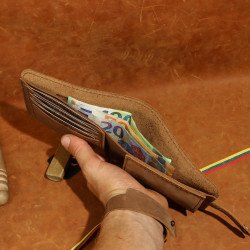 Lietuviška vyriška odinė piniginė su Vyčiu