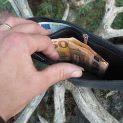 Lietuviška vyriška odinė piniginė su Vyčiu