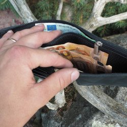 Lietuviška vyriška odinė piniginė su Vyčiu